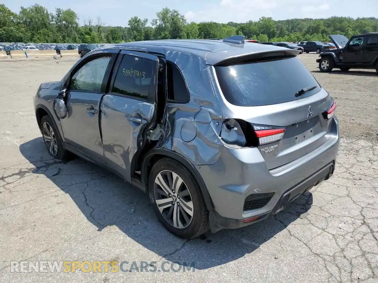 2 Photograph of a damaged car JA4APUAUXMU034495 MITSUBISHI OUTLANDER 2021