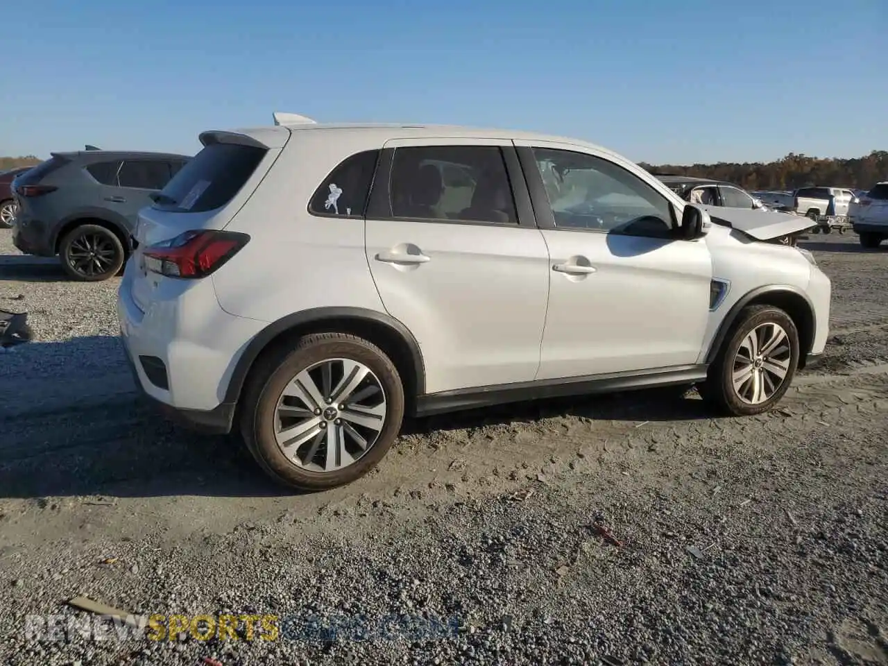 3 Photograph of a damaged car JA4APVAU1MU002380 MITSUBISHI OUTLANDER 2021