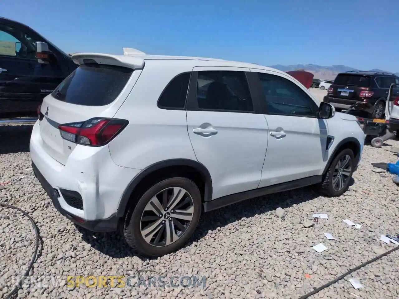 3 fotografías del automóvil dañado JA4APVAU1MU002606 MITSUBISHI OUTLANDER 2021