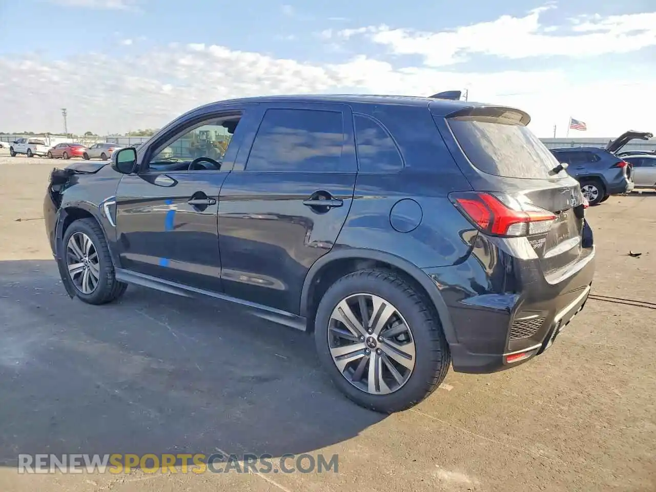 2 fotografías del automóvil dañado JA4APVAU3MU012893 MITSUBISHI OUTLANDER 2021