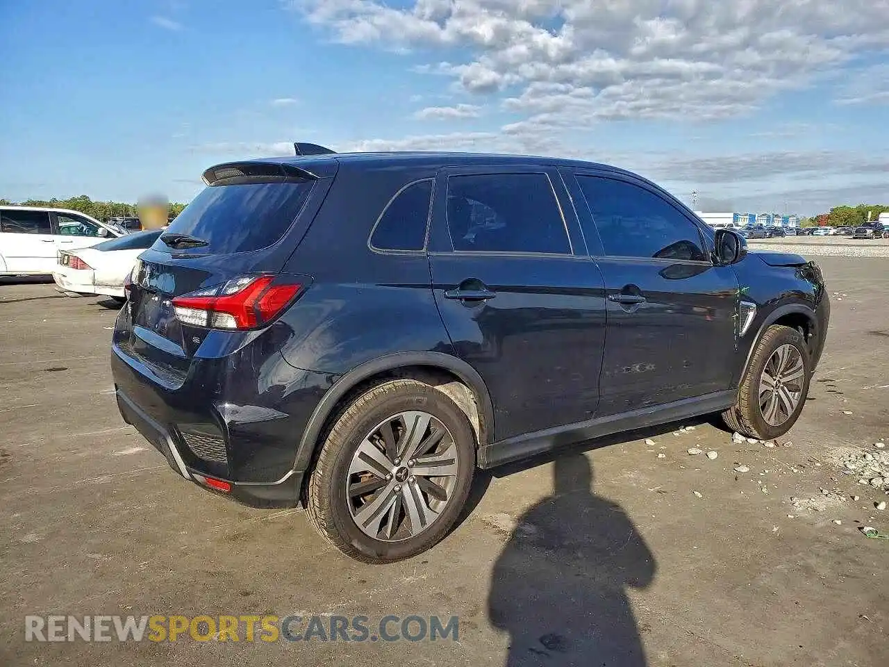 3 fotografías del automóvil dañado JA4APVAU3MU012893 MITSUBISHI OUTLANDER 2021