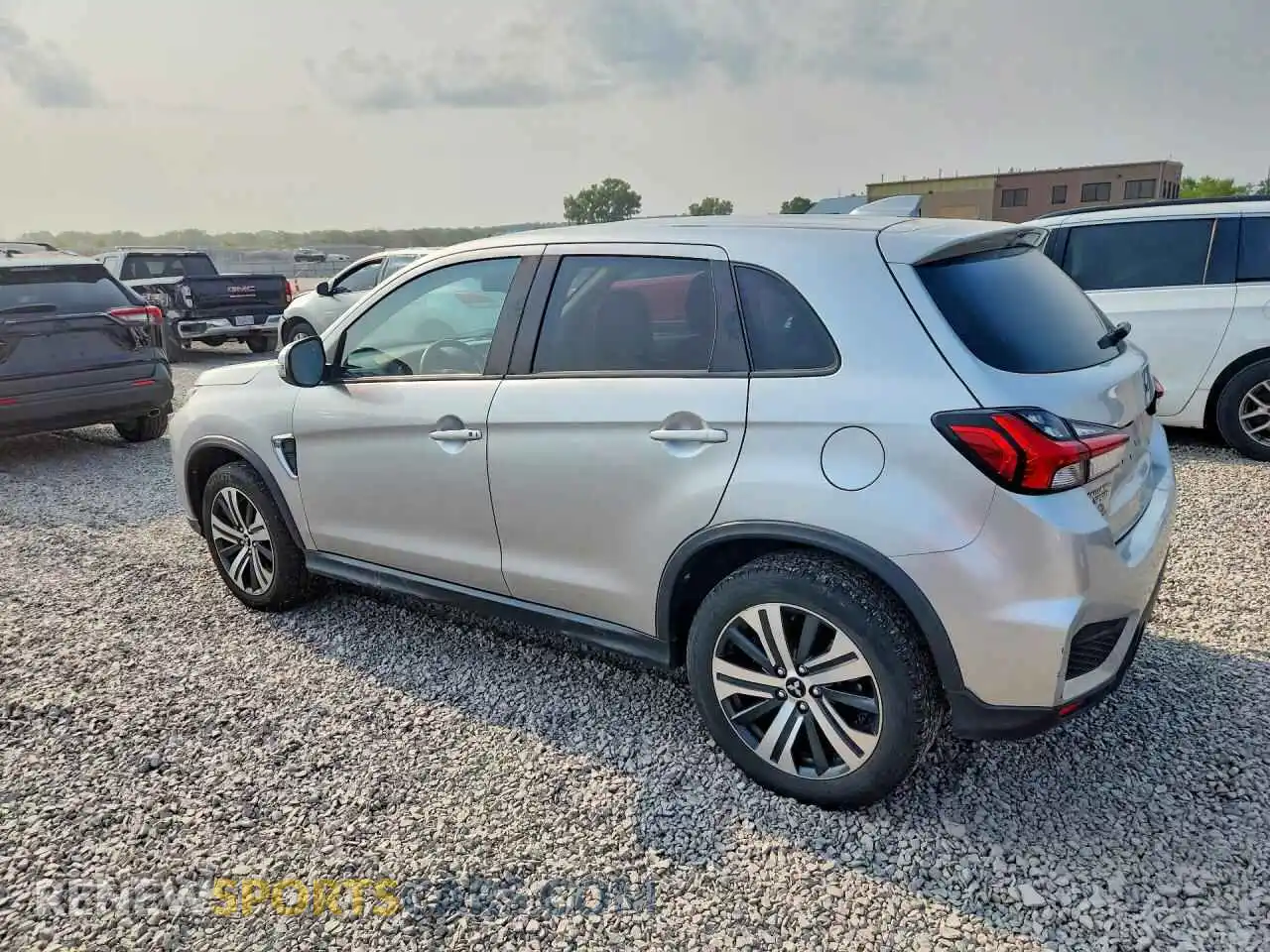 2 Фотография поврежденного автомобиля JA4APVAU6MU010281 MITSUBISHI OUTLANDER 2021