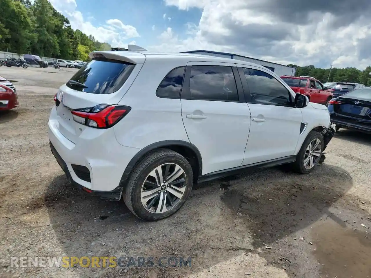 3 Photograph of a damaged car JA4APVAU8MU012758 MITSUBISHI OUTLANDER 2021
