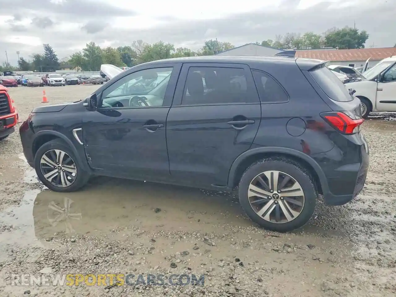 2 fotografías del automóvil dañado JA4APVAU9MU015491 MITSUBISHI OUTLANDER 2021