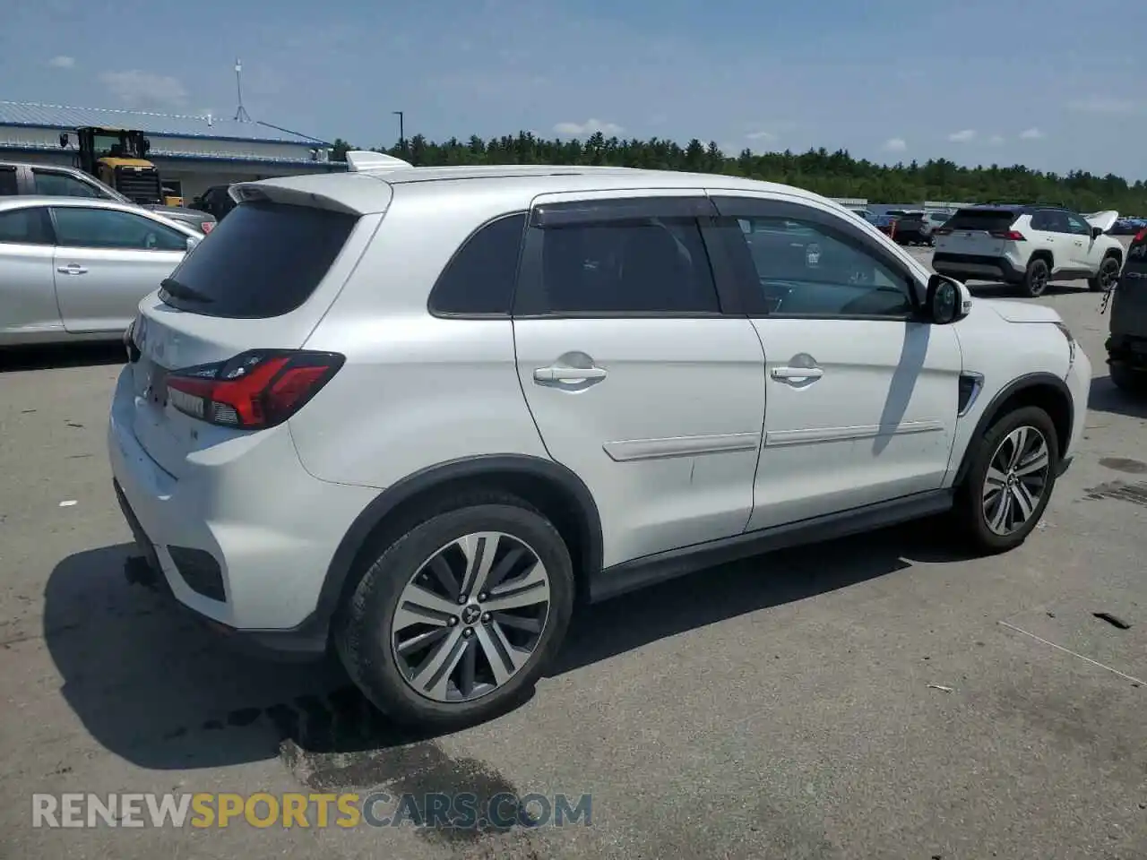 3 Photograph of a damaged car JA4APVAU9MU021551 MITSUBISHI OUTLANDER 2021