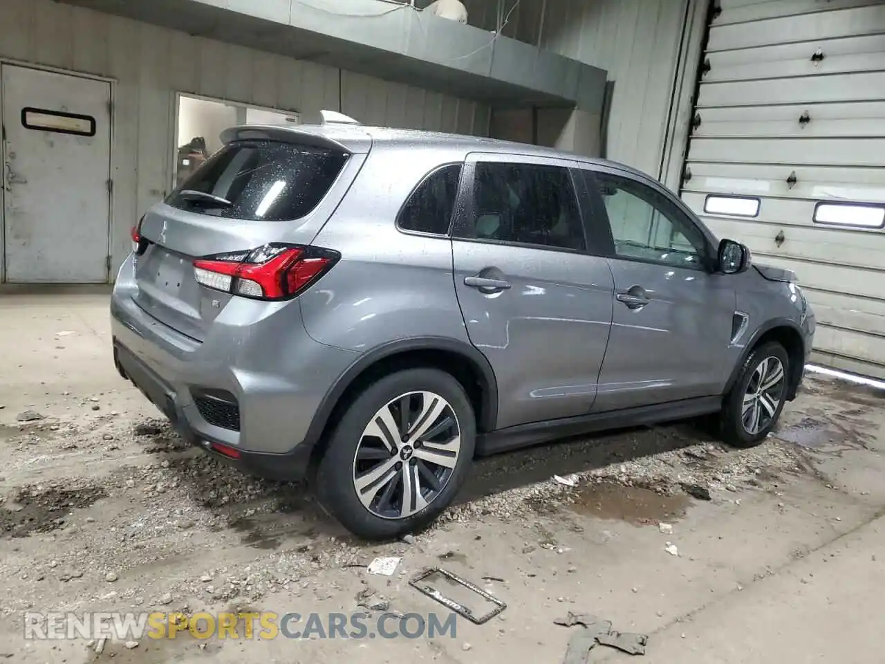 3 Photograph of a damaged car JA4APVAU9MU034025 MITSUBISHI OUTLANDER 2021