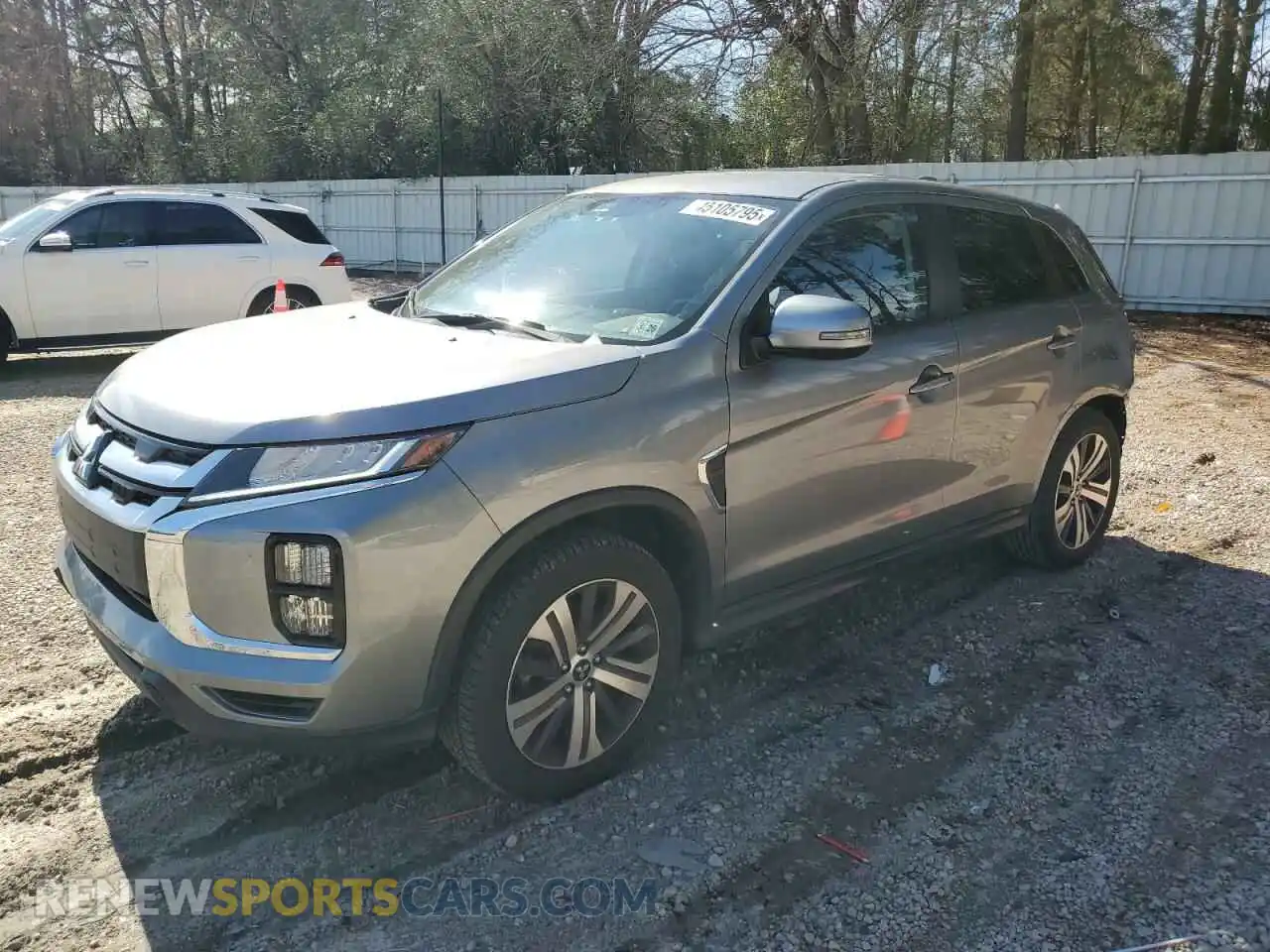 1 Photograph of a damaged car JA4APVAUXMU026340 MITSUBISHI OUTLANDER 2021