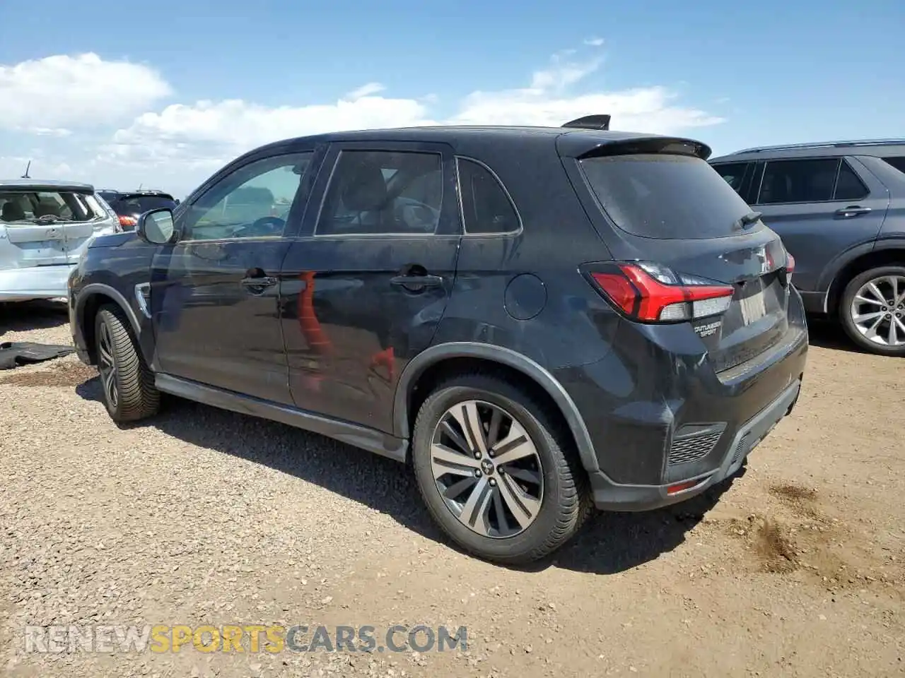 2 Photograph of a damaged car JA4ARUAU5MU009059 MITSUBISHI OUTLANDER 2021