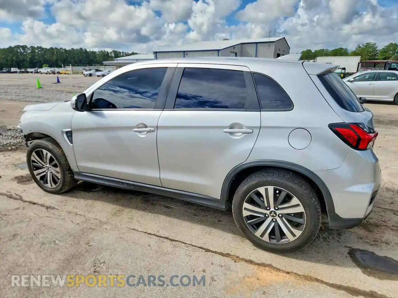 2 fotografías del automóvil dañado JA4ARUAU6MU019096 MITSUBISHI OUTLANDER 2021