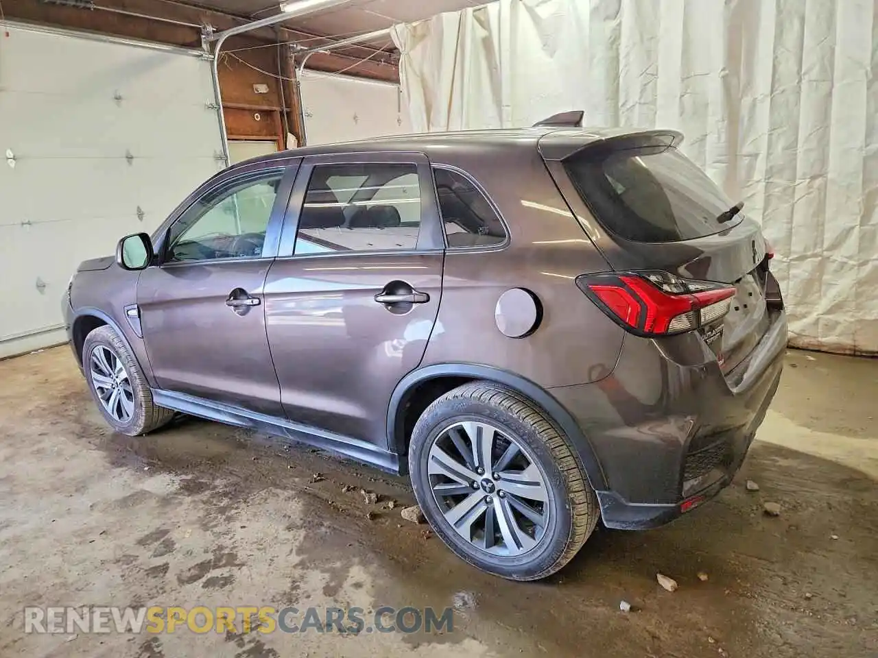 2 Photograph of a damaged car JA4ARUAUXMU006254 MITSUBISHI OUTLANDER 2021