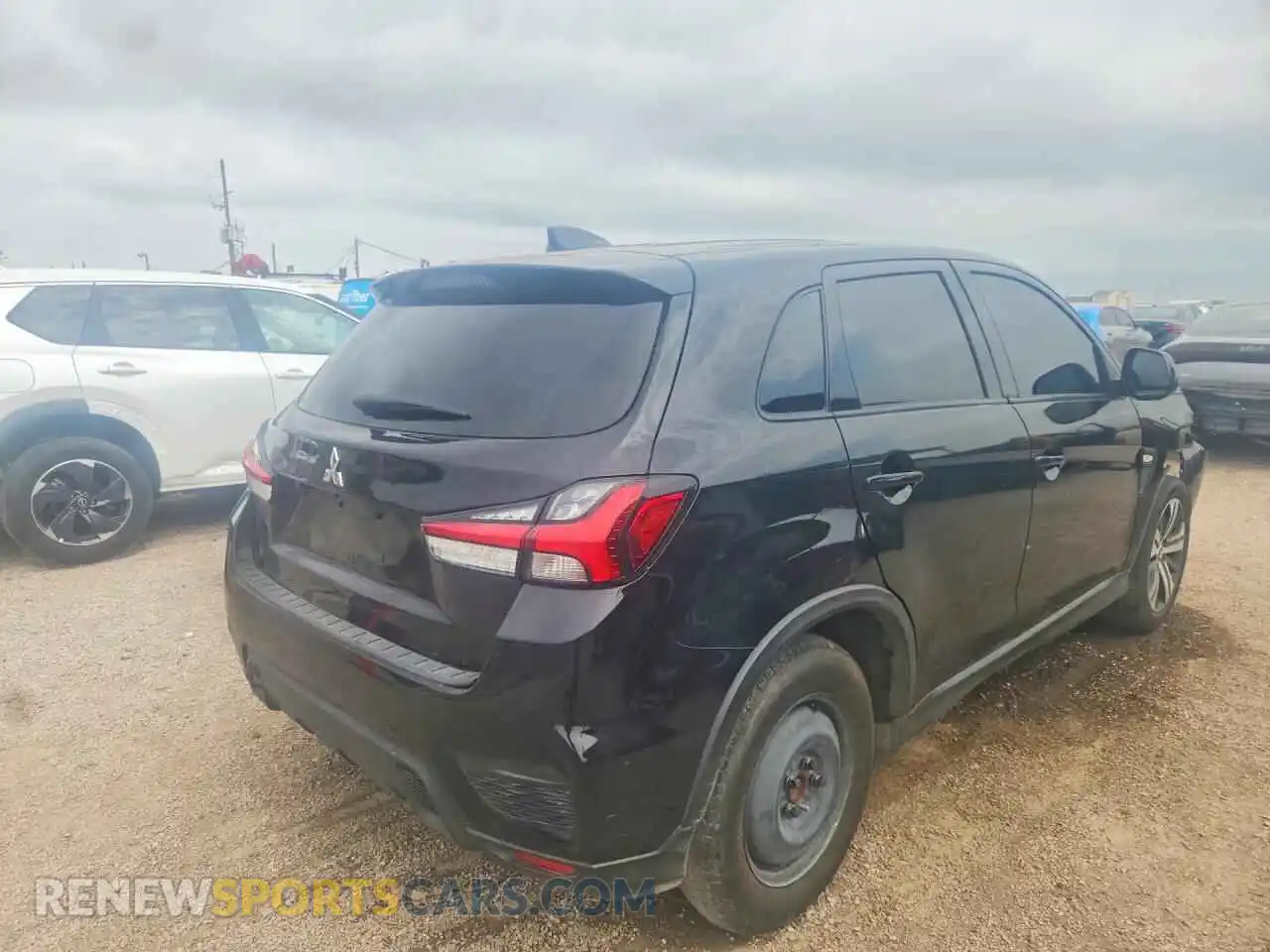 3 Photograph of a damaged car JA4APUAU9NU010433 MITSUBISHI OUTLANDER 2022