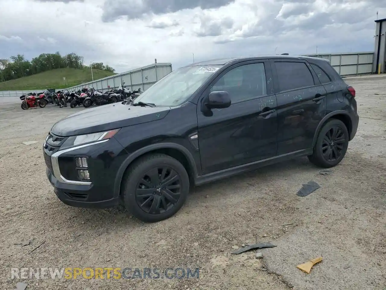 1 fotografías del automóvil dañado JA4ARUAU4PU015567 MITSUBISHI OUTLANDER 2023
