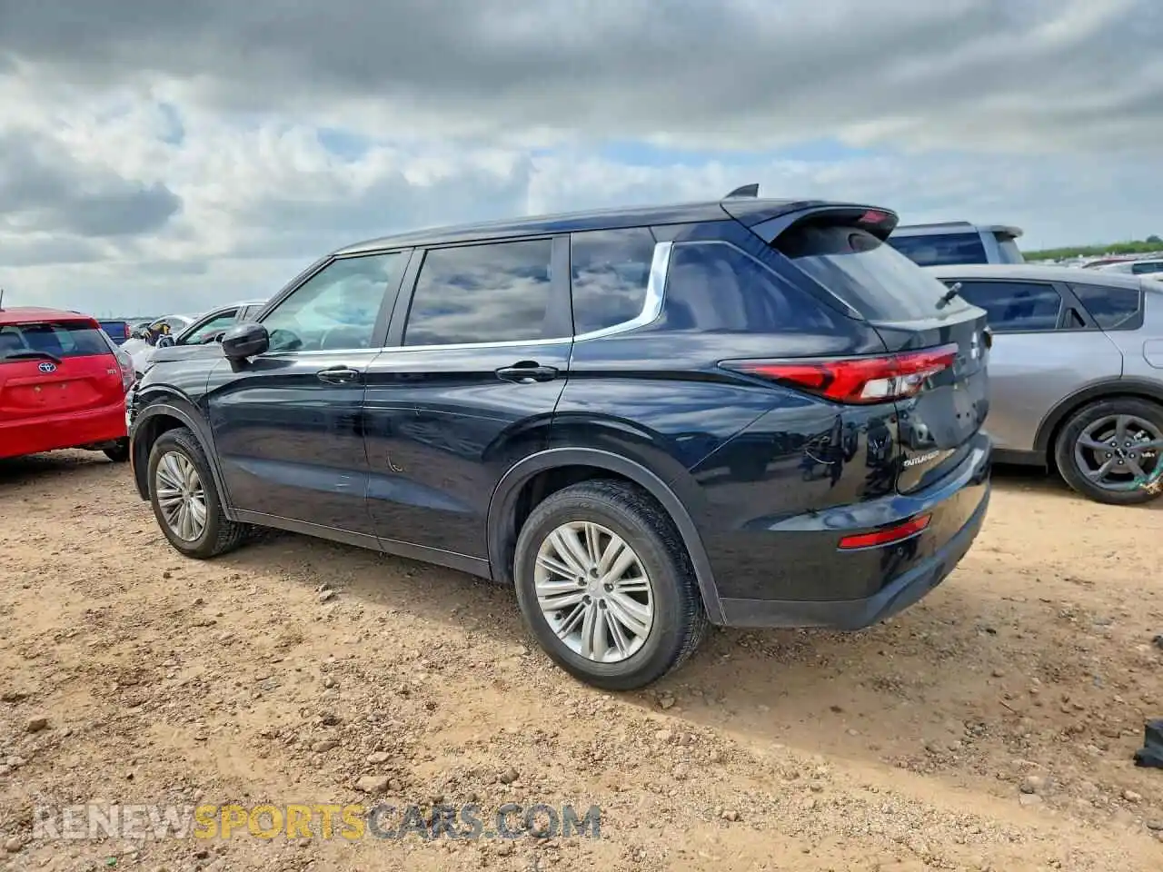 2 fotografías del automóvil dañado JA4J3UA86RZ073867 MITSUBISHI OUTLANDER 2024