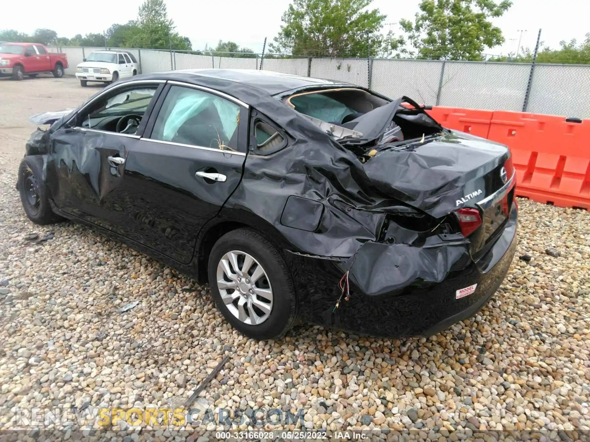3 Photograph of a damaged car 1N4AL3AP0JC228899 NISSAN ALTIMA 2018