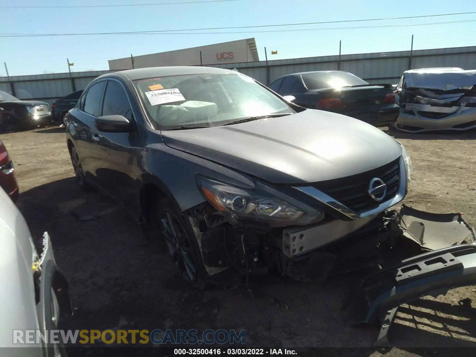 1 Photograph of a damaged car 1N4AL3AP4JC285400 NISSAN ALTIMA 2018