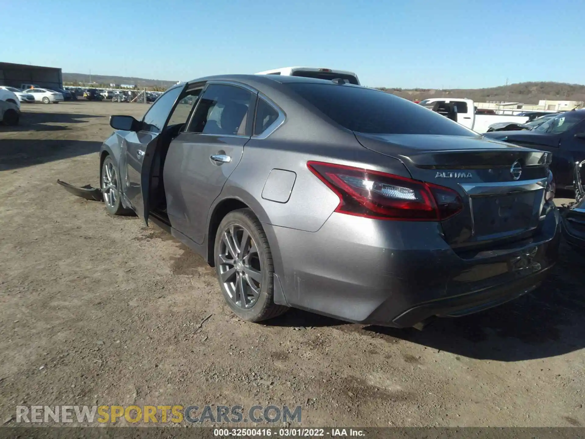 3 Photograph of a damaged car 1N4AL3AP4JC285400 NISSAN ALTIMA 2018