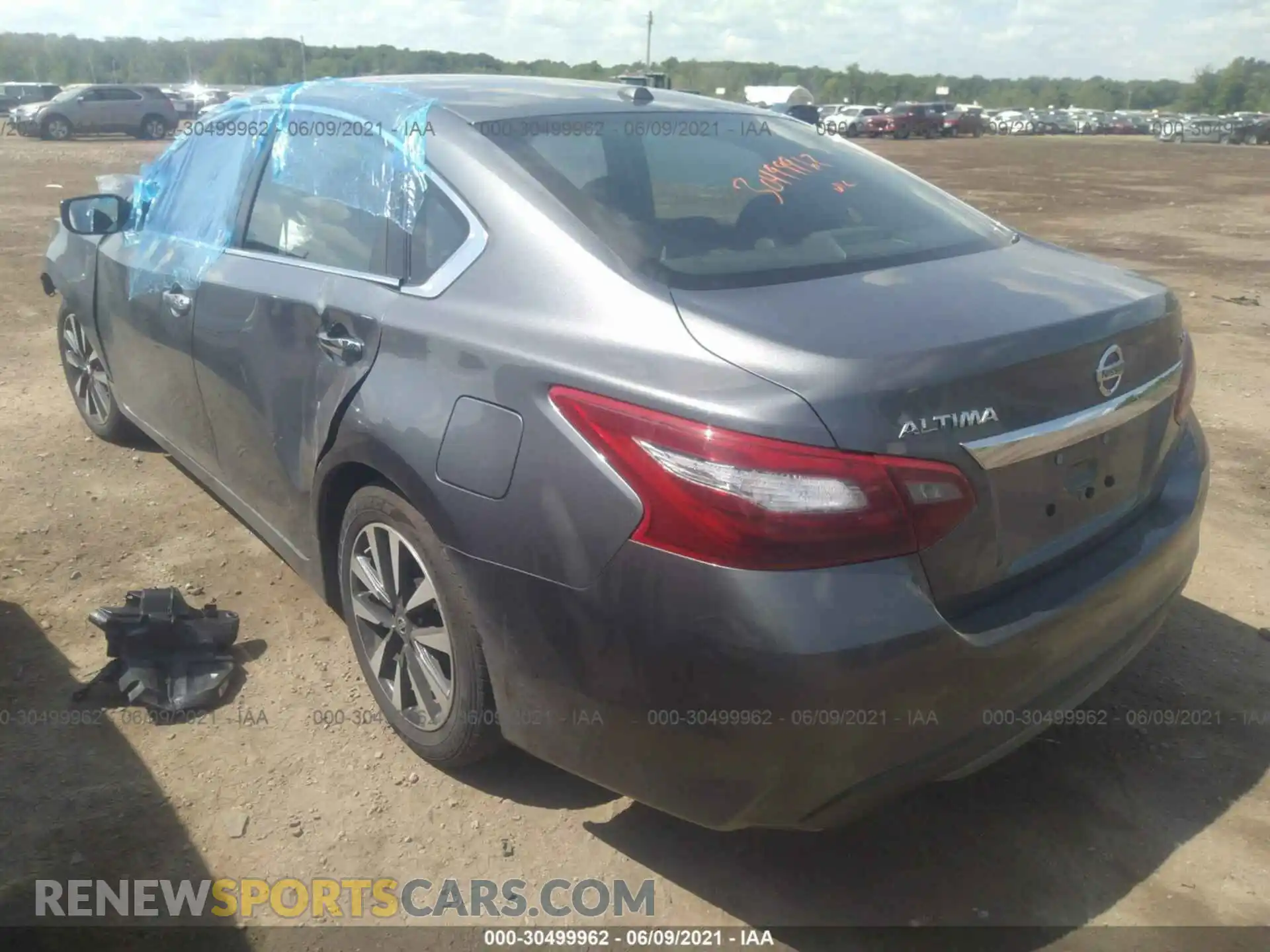 3 Photograph of a damaged car 1N4AL3AP9JC261464 NISSAN ALTIMA 2018