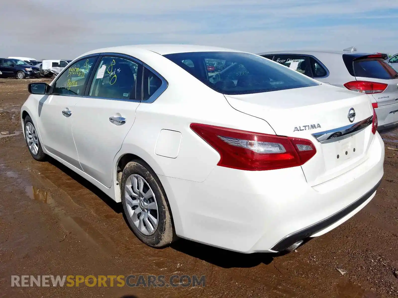 3 Photograph of a damaged car 1N4AL3APXJC174592 NISSAN ALTIMA 2018