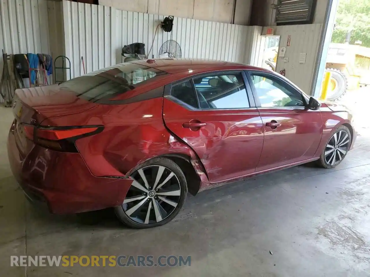3 Photograph of a damaged car 1N4BL4CV2KC120176 NISSAN ALTIMA 2019