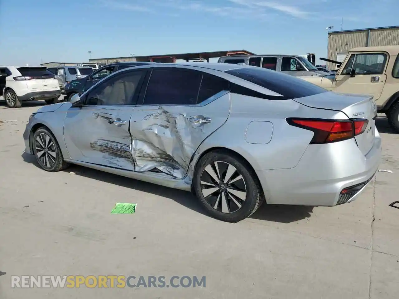 2 Photograph of a damaged car 1N4BL4EV7KC233473 NISSAN ALTIMA 2019