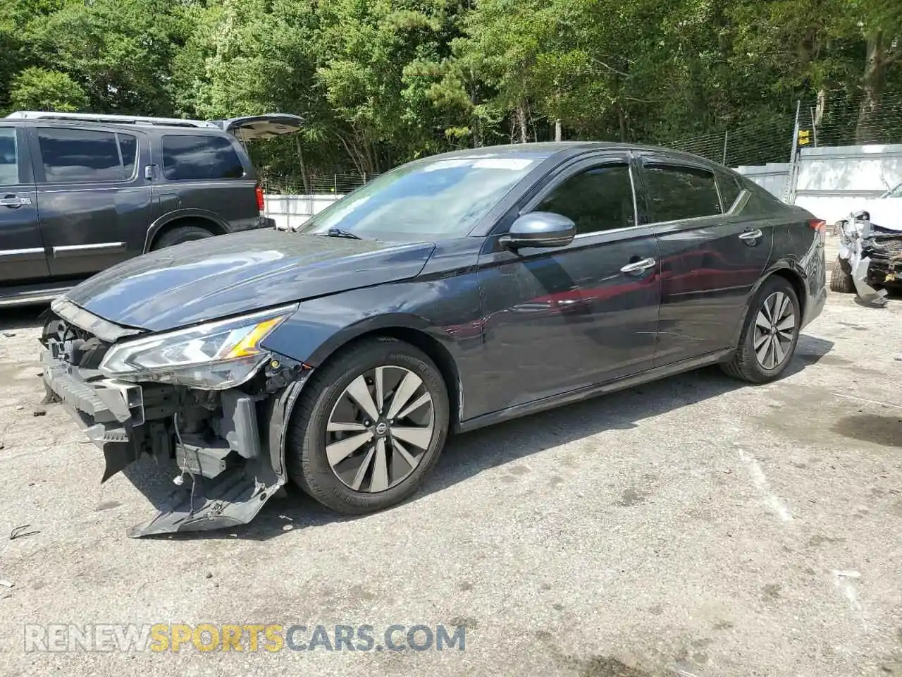 1 Photograph of a damaged car 1N4BL4EVXKC227523 NISSAN ALTIMA 2019