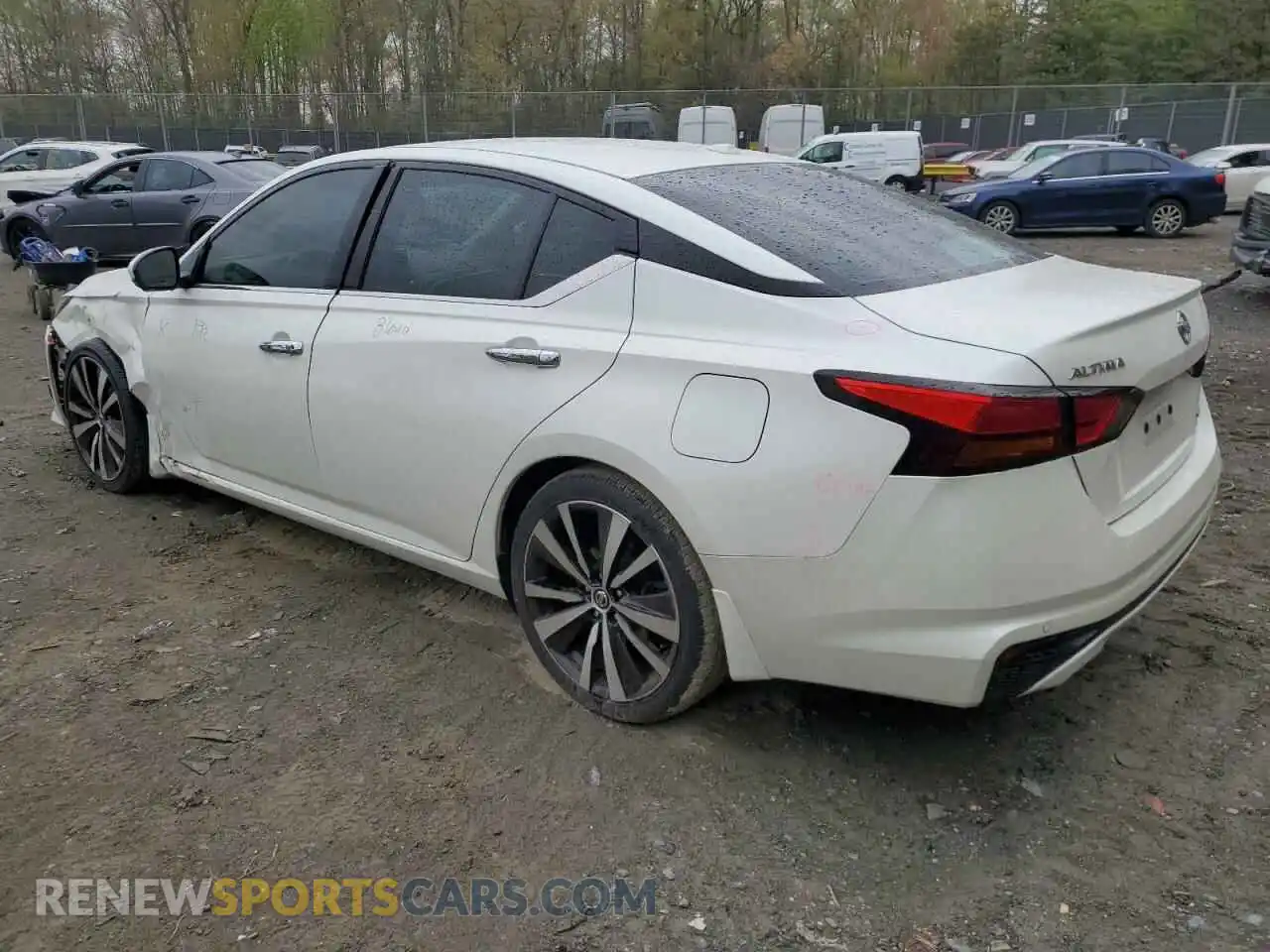 2 Photograph of a damaged car 1N4AL4FV1LC142338 NISSAN ALTIMA 2020