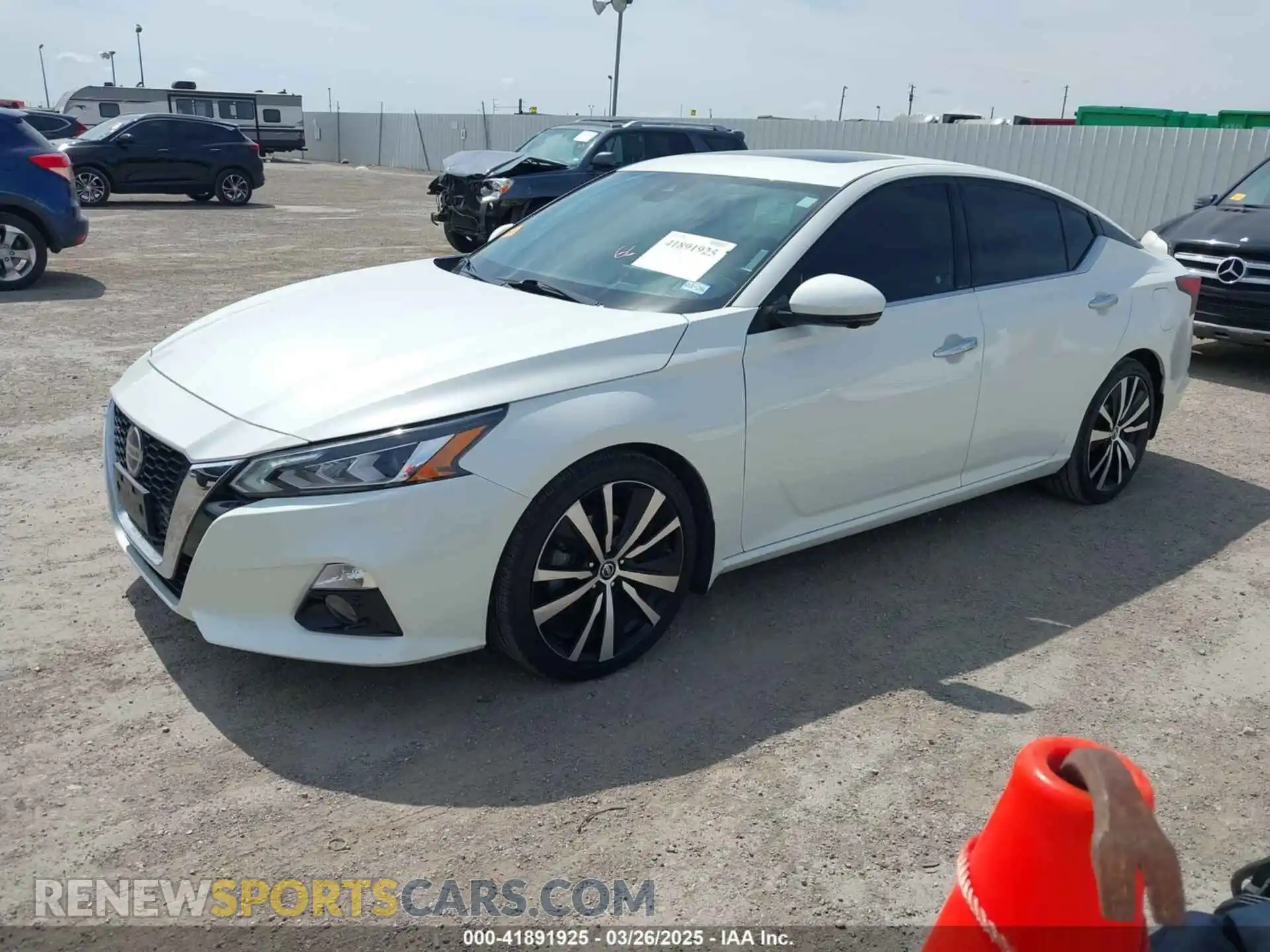 2 Photograph of a damaged car 1N4AL4FV8LC185915 NISSAN ALTIMA 2020