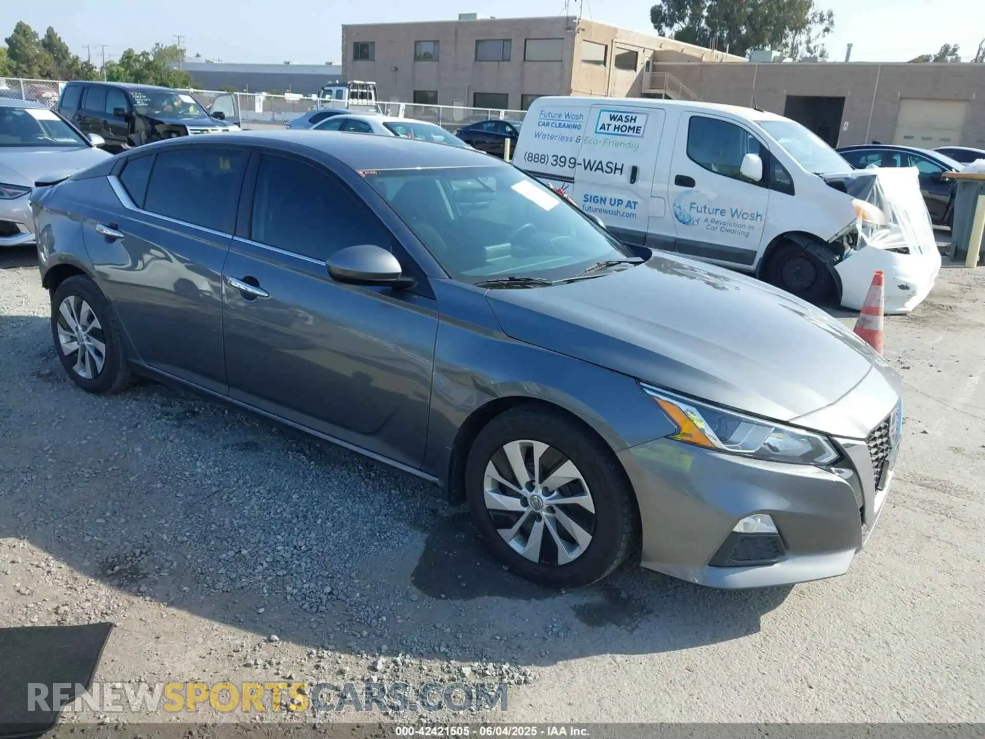 1 Photograph of a damaged car 1N4BL4BV4LC123776 NISSAN ALTIMA 2020