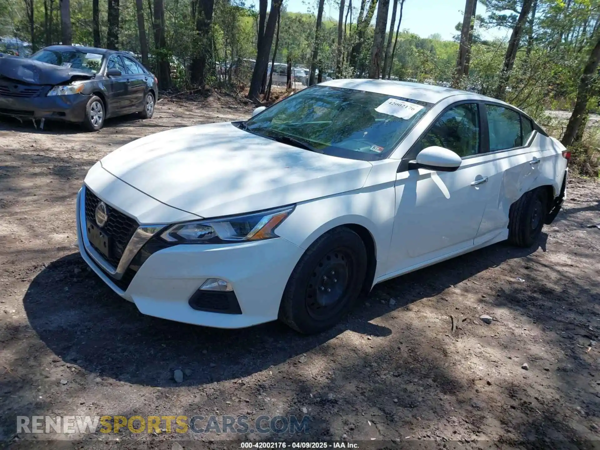 2 Photograph of a damaged car 1N4BL4BV4LC230343 NISSAN ALTIMA 2020
