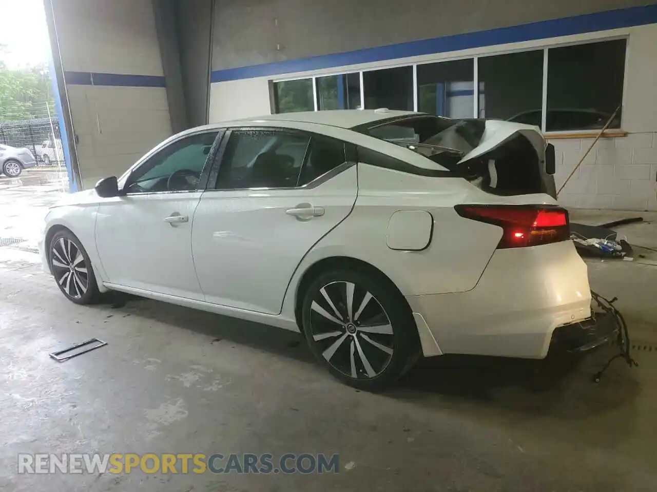 2 Photograph of a damaged car 1N4BL4CV6LC259664 NISSAN ALTIMA 2020