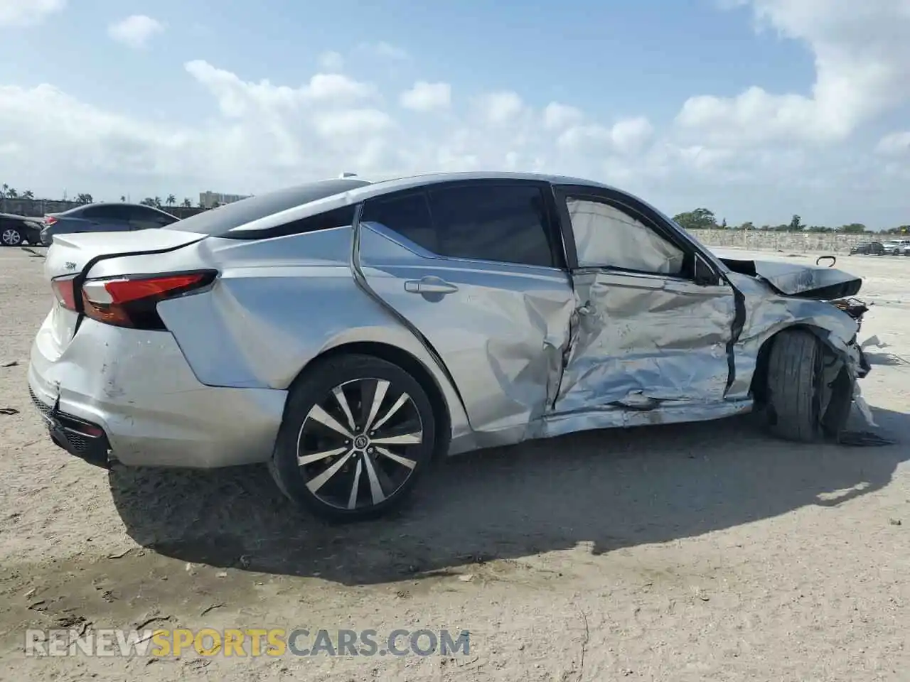 3 Photograph of a damaged car 1N4BL4CV7LC202261 NISSAN ALTIMA 2020