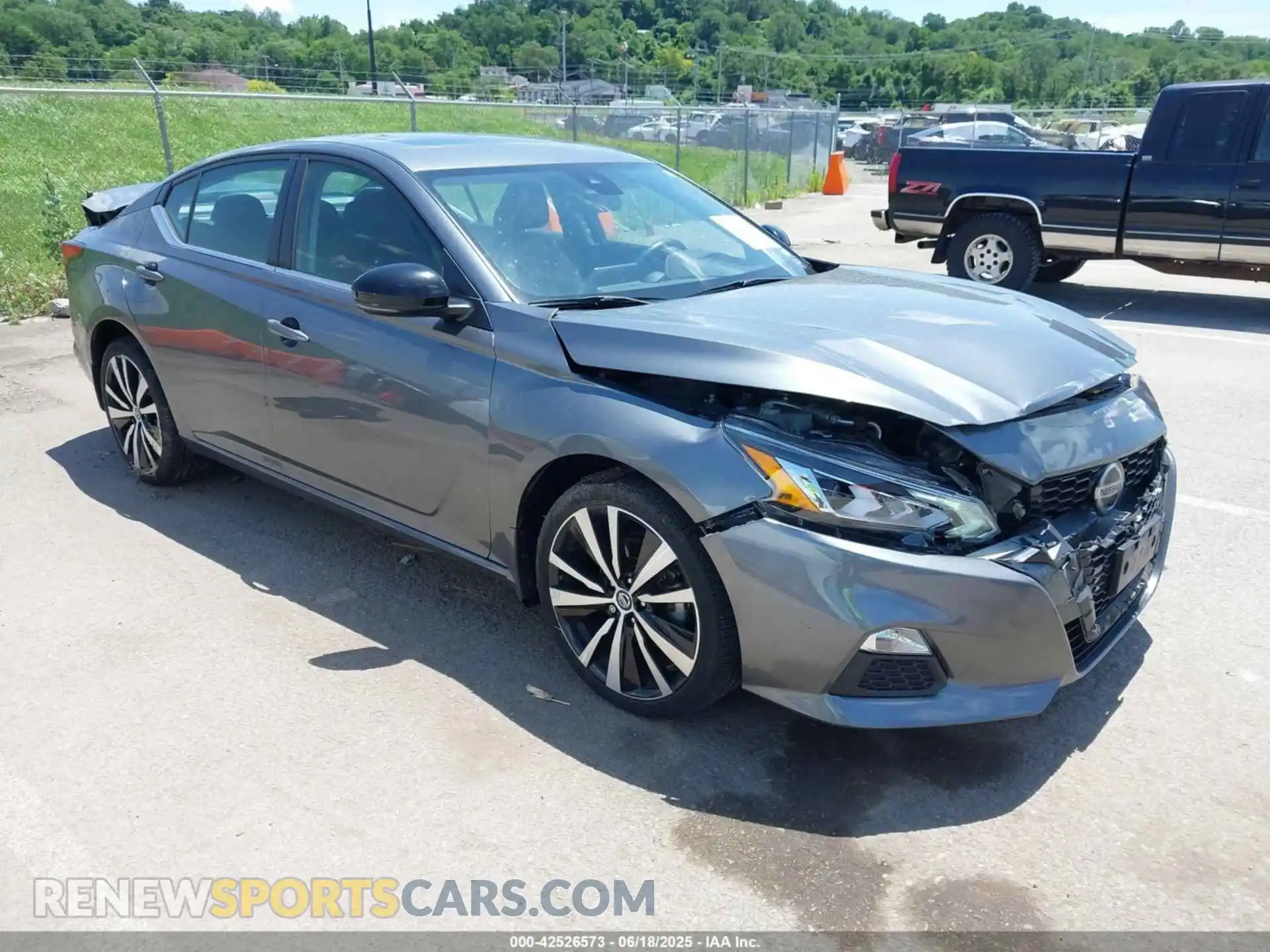1 Photograph of a damaged car 1N4BL4CW4LC172791 NISSAN ALTIMA 2020