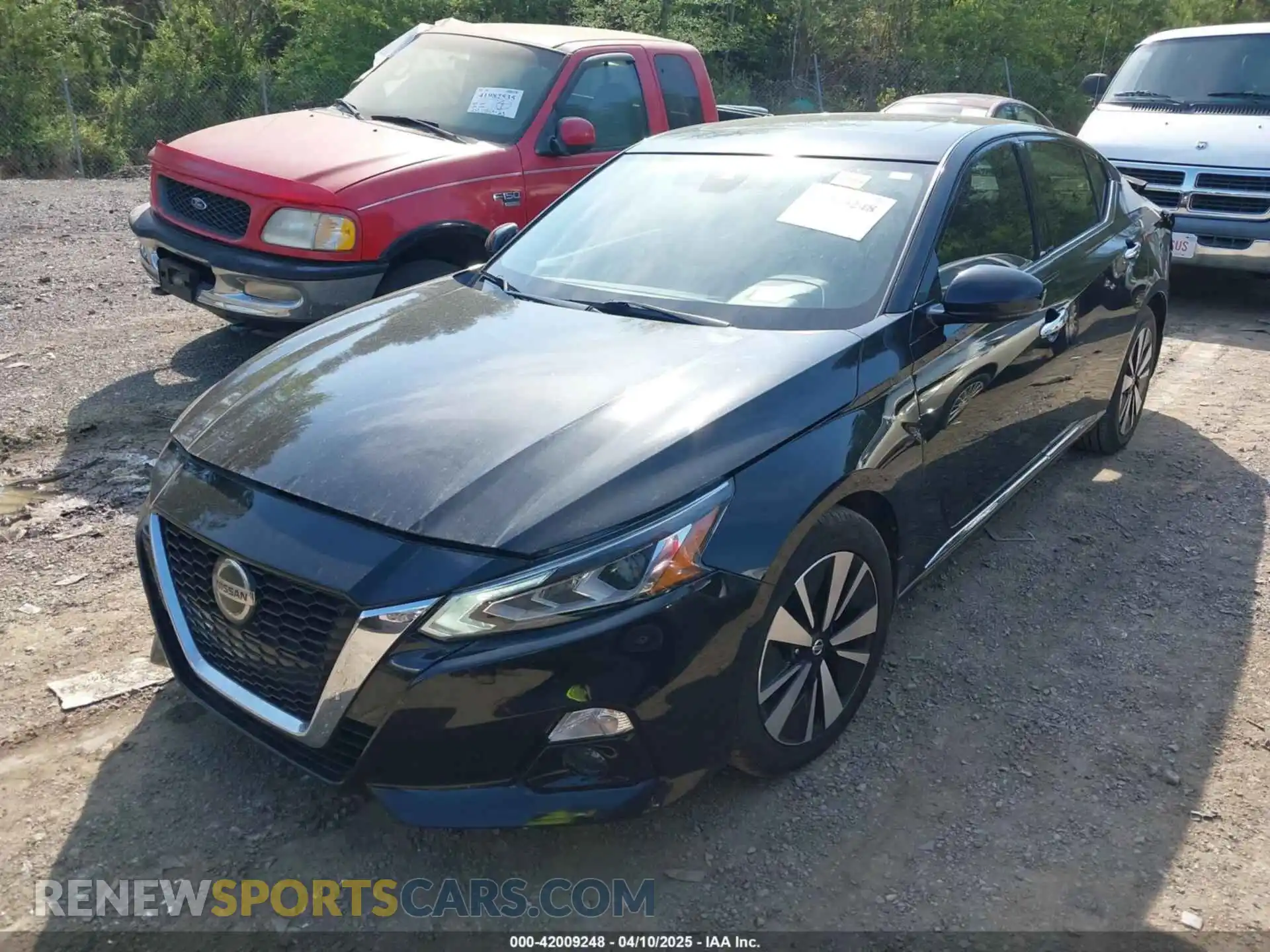 2 Photograph of a damaged car 1N4BL4DV7LC247666 NISSAN ALTIMA 2020