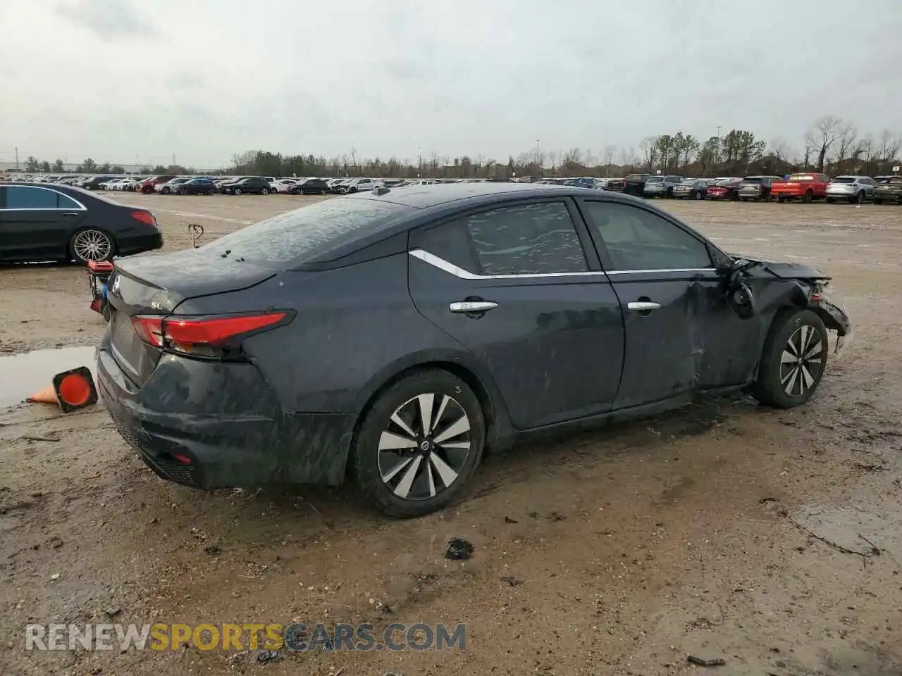 3 Photograph of a damaged car 1N4BL4EV9LC122425 NISSAN ALTIMA 2020