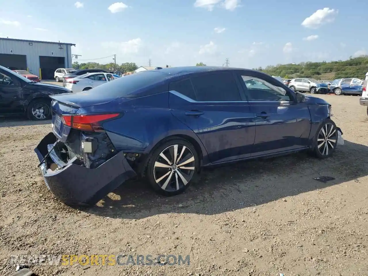 3 Photograph of a damaged car 1N4AL4CV2MN324432 NISSAN ALTIMA 2021