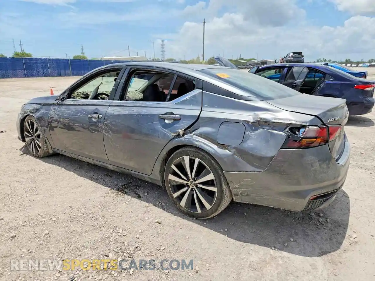2 fotografías del automóvil dañado 1N4AL4CV4MN300231 NISSAN ALTIMA 2021