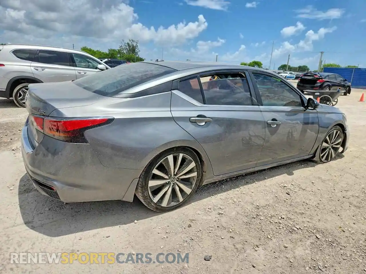3 fotografías del automóvil dañado 1N4AL4CV4MN300231 NISSAN ALTIMA 2021