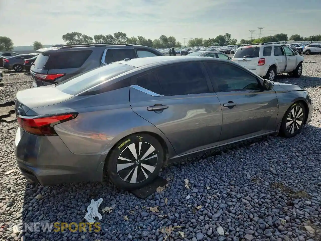 3 Photograph of a damaged car 1N4AL4CV5MN384642 NISSAN ALTIMA 2021