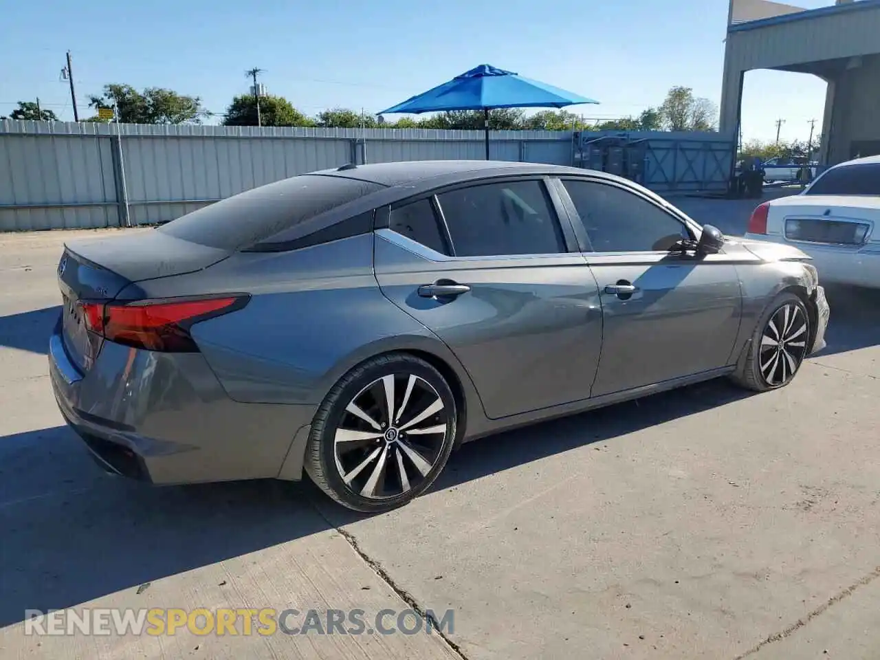 3 Photograph of a damaged car 1N4AL4CV9MN300810 NISSAN ALTIMA 2021