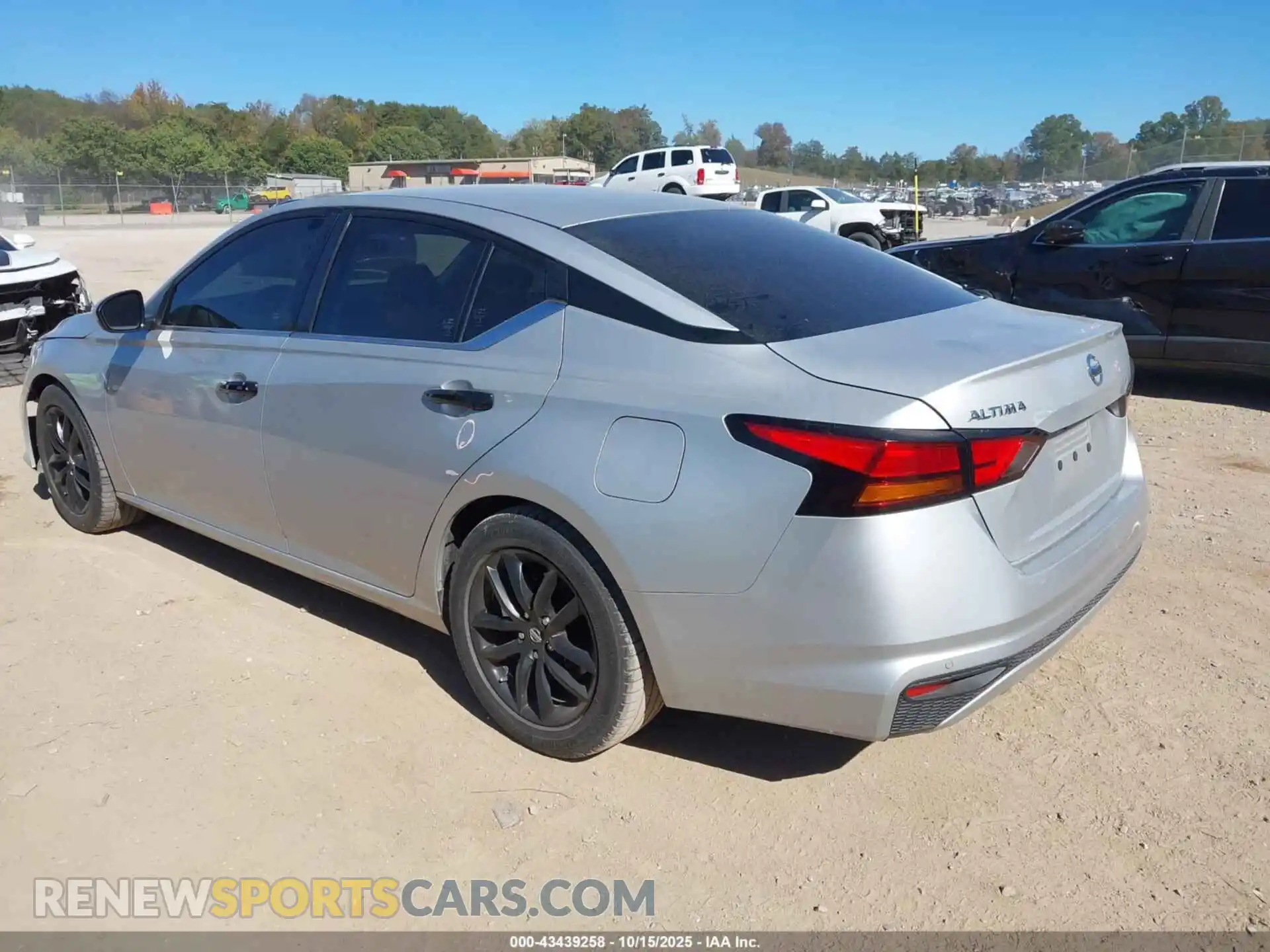 3 Photograph of a damaged car 1N4BL4BVXMN310882 NISSAN ALTIMA 2021