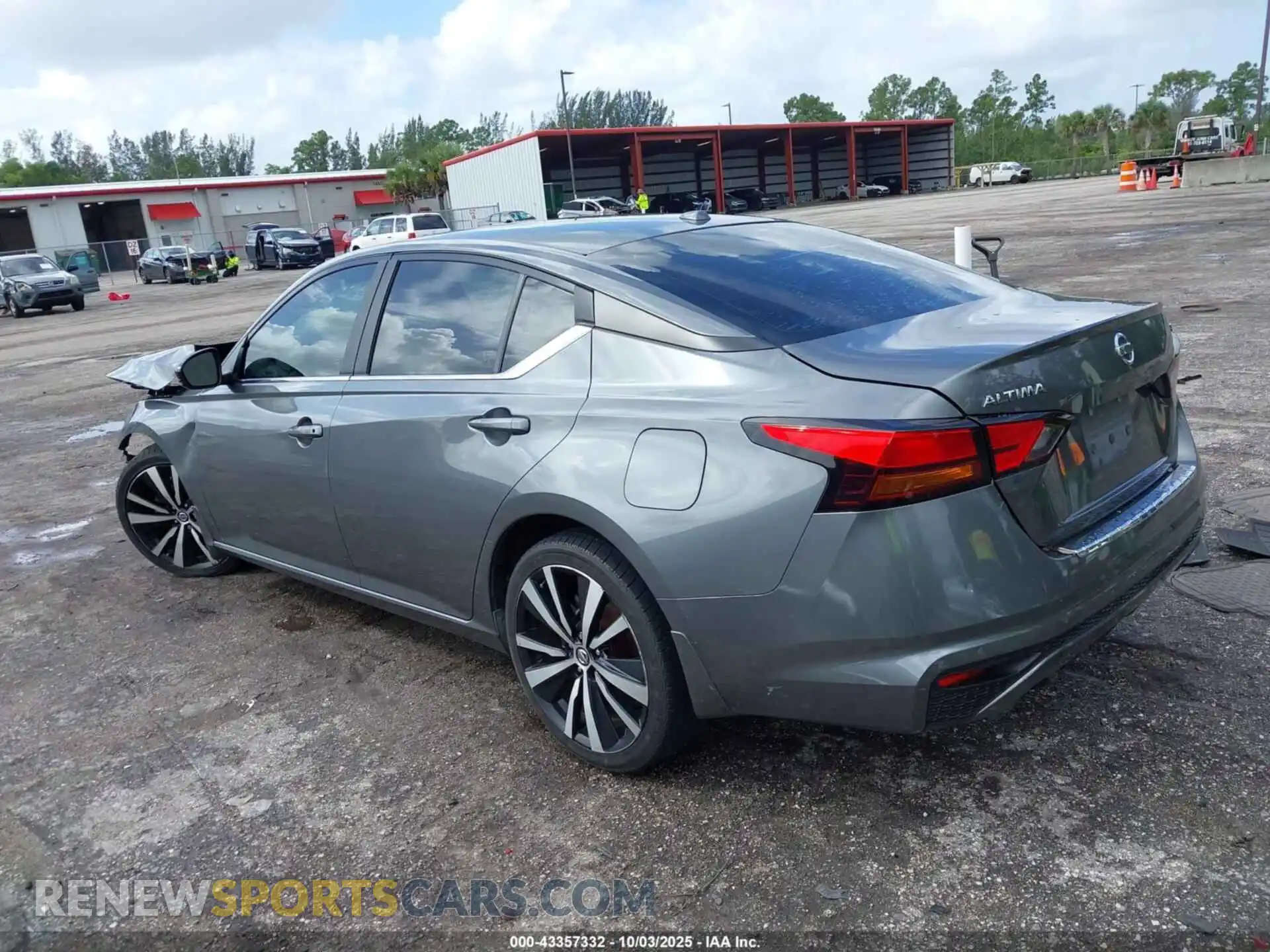 3 Фотография поврежденного автомобиля 1N4BL4CV0MN351049 NISSAN ALTIMA 2021