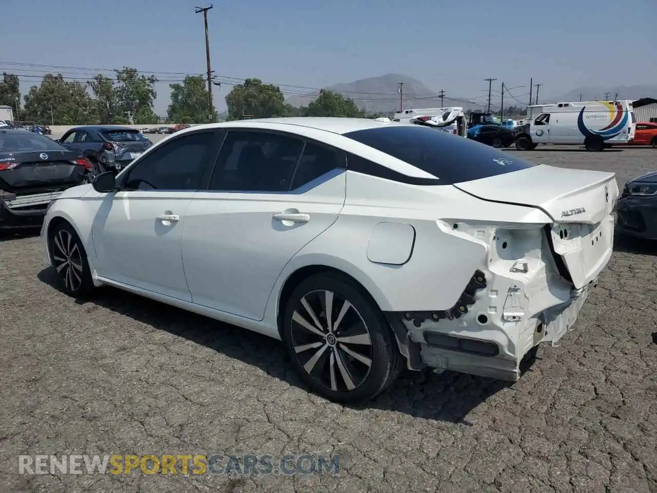 2 Photograph of a damaged car 1N4BL4CV1MN385341 NISSAN ALTIMA 2021
