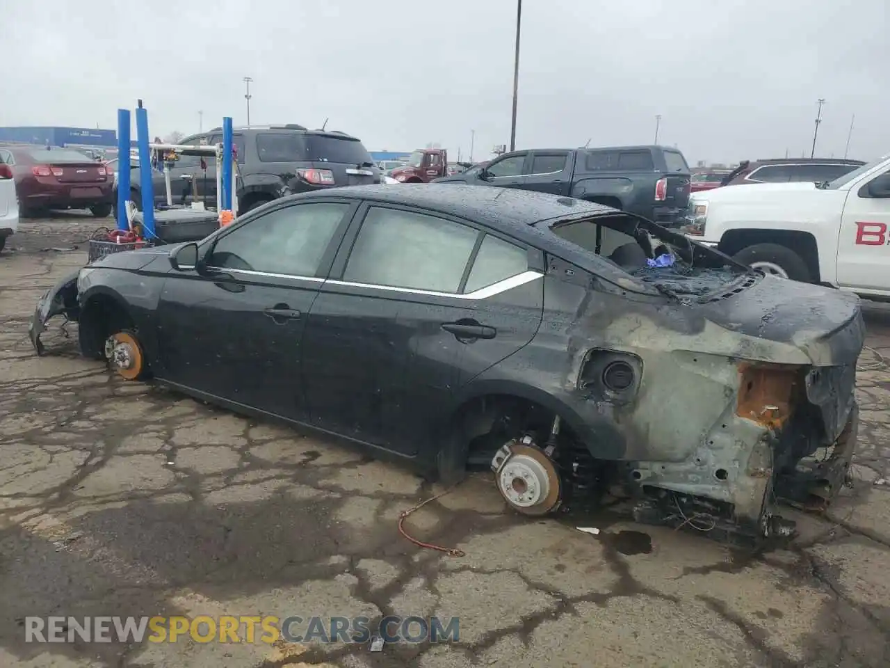2 Photograph of a damaged car 1N4BL4CV2MN311443 NISSAN ALTIMA 2021
