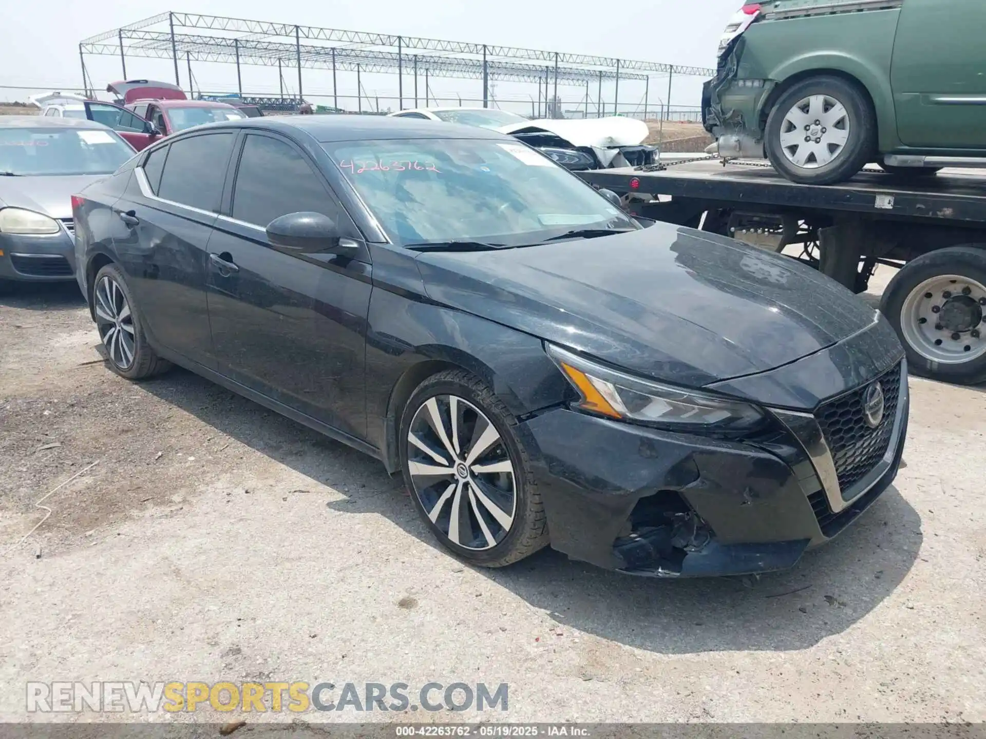 1 Photograph of a damaged car 1N4BL4CV2MN317680 NISSAN ALTIMA 2021