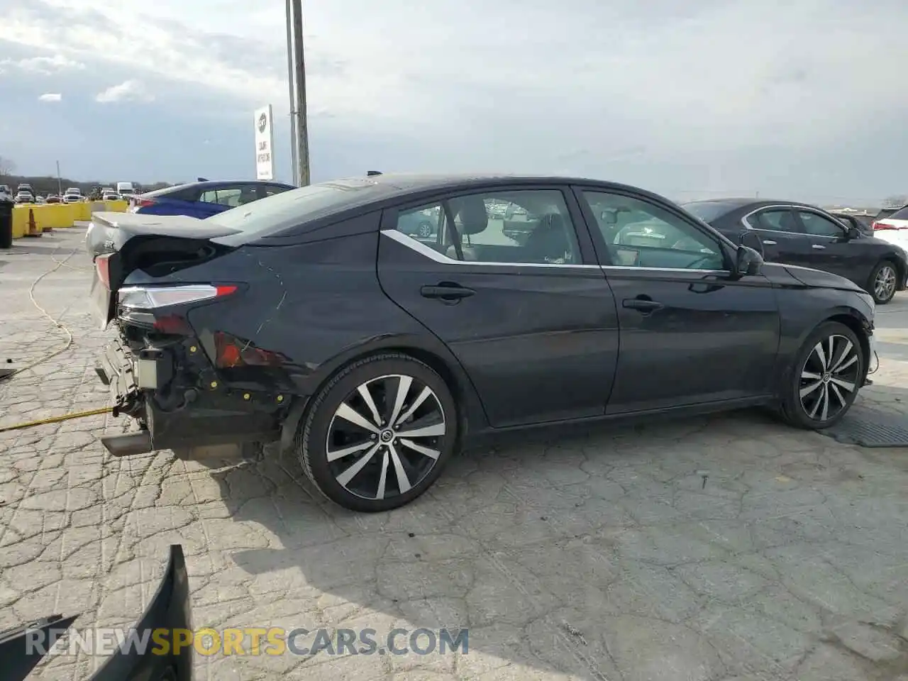 3 Photograph of a damaged car 1N4BL4CV2MN406780 NISSAN ALTIMA 2021