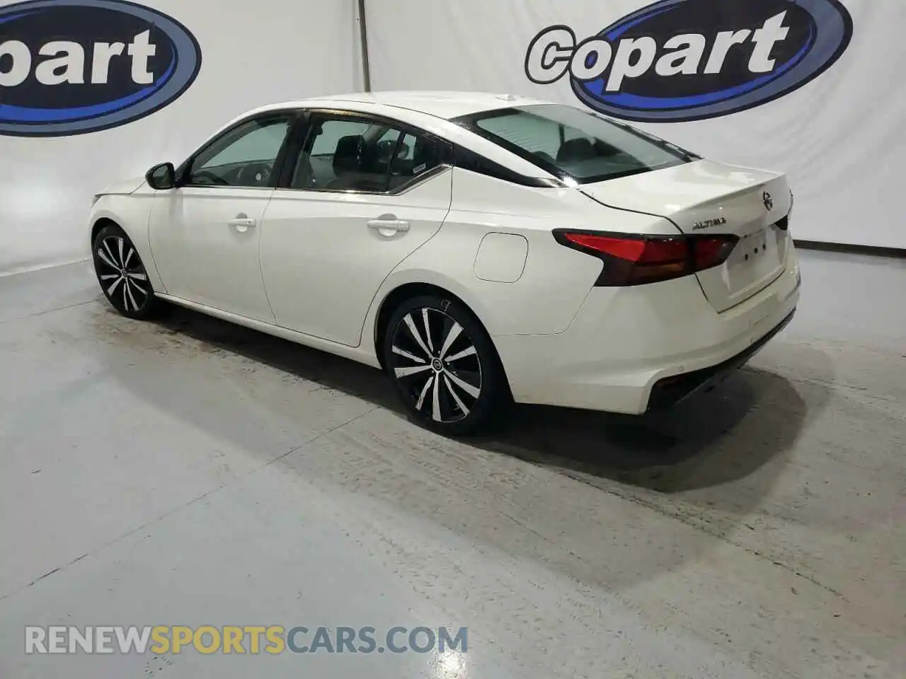 2 Photograph of a damaged car 1N4BL4CV3MN387849 NISSAN ALTIMA 2021