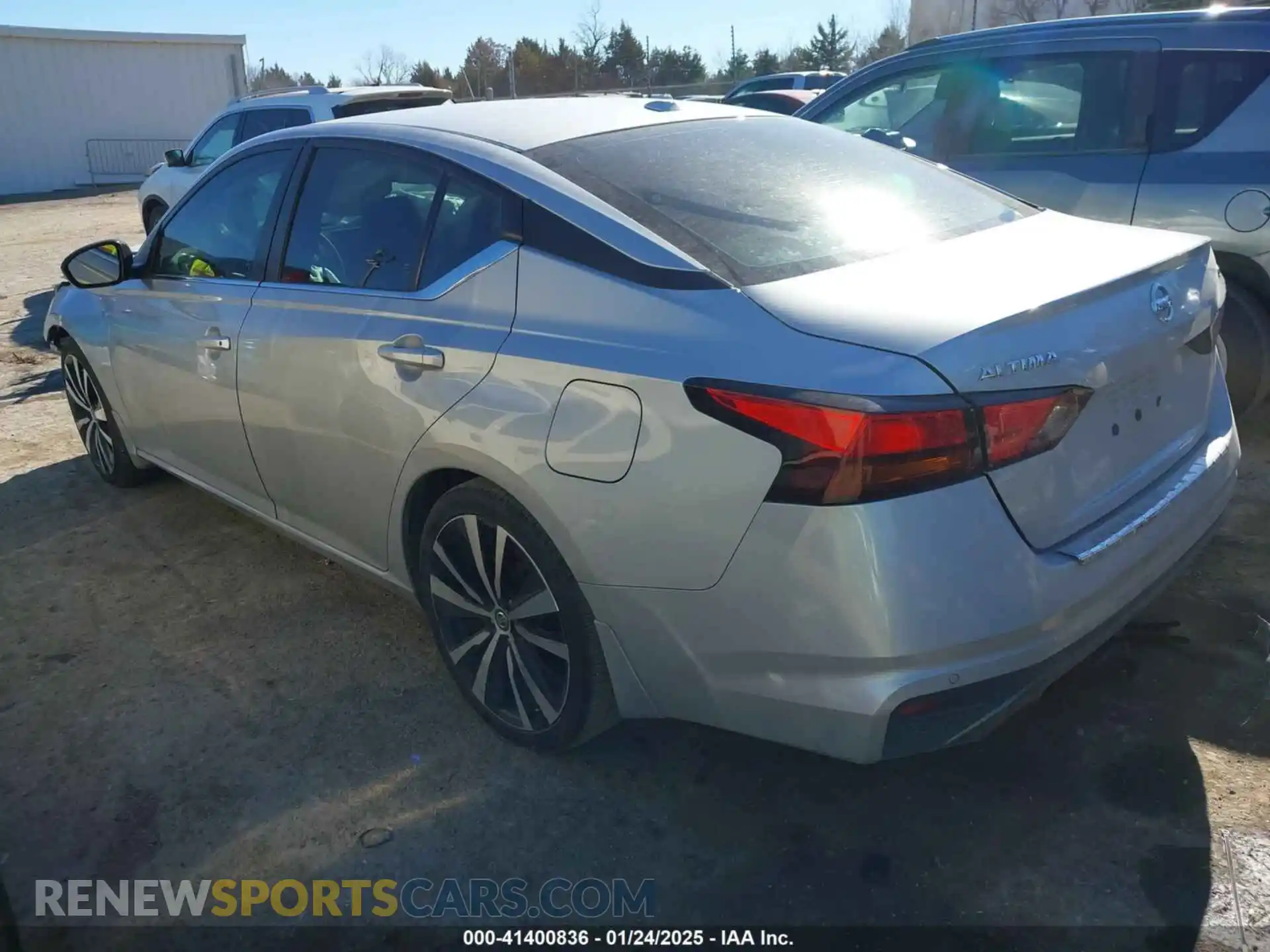 3 Photograph of a damaged car 1N4BL4CV4MN330818 NISSAN ALTIMA 2021