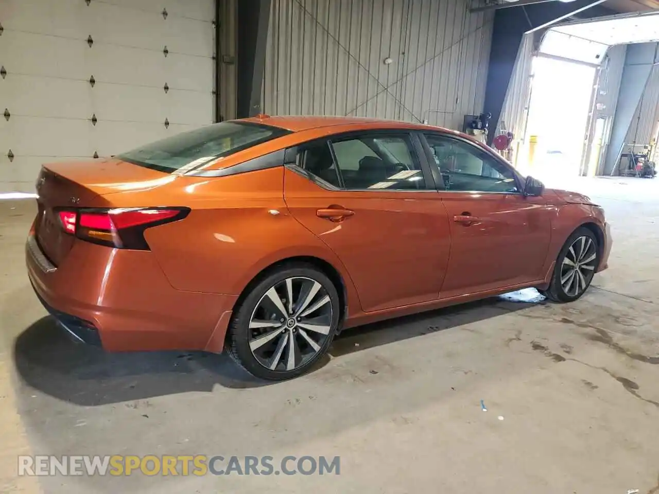 3 Photograph of a damaged car 1N4BL4CV4MN417568 NISSAN ALTIMA 2021