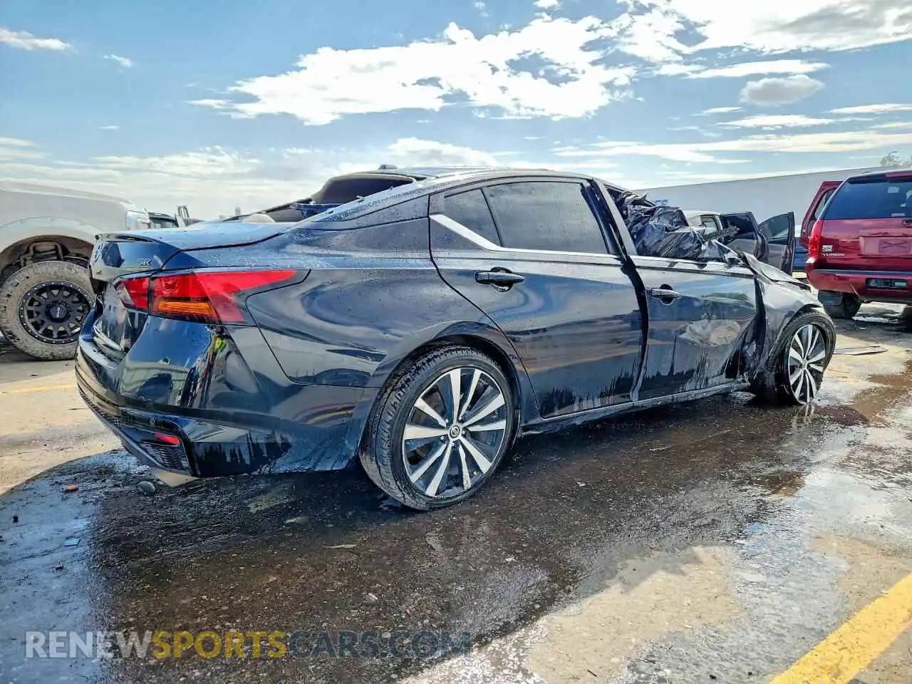 3 Photograph of a damaged car 1N4BL4CV6MN406779 NISSAN ALTIMA 2021