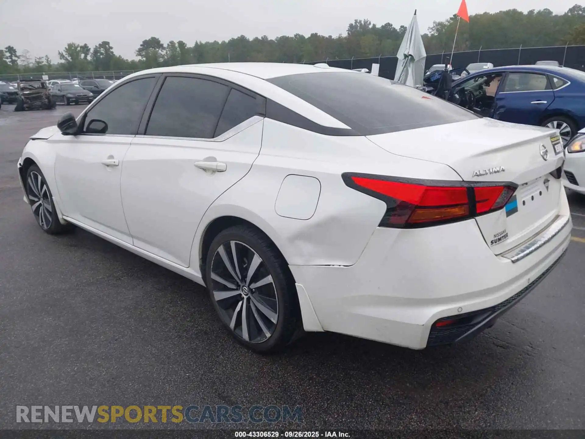 3 Фотография поврежденного автомобиля 1N4BL4CV7MN382976 NISSAN ALTIMA 2021